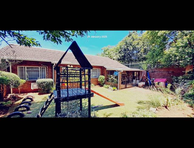 4 BEDROOM TOWNHOUSE FOR SALE IN WEMBLEY